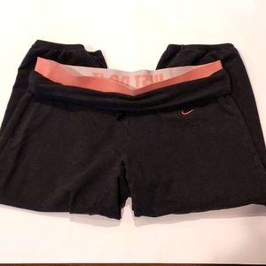 New Women's Nike Dri-fit Fitted "Just Do It " Capri Pants Size S